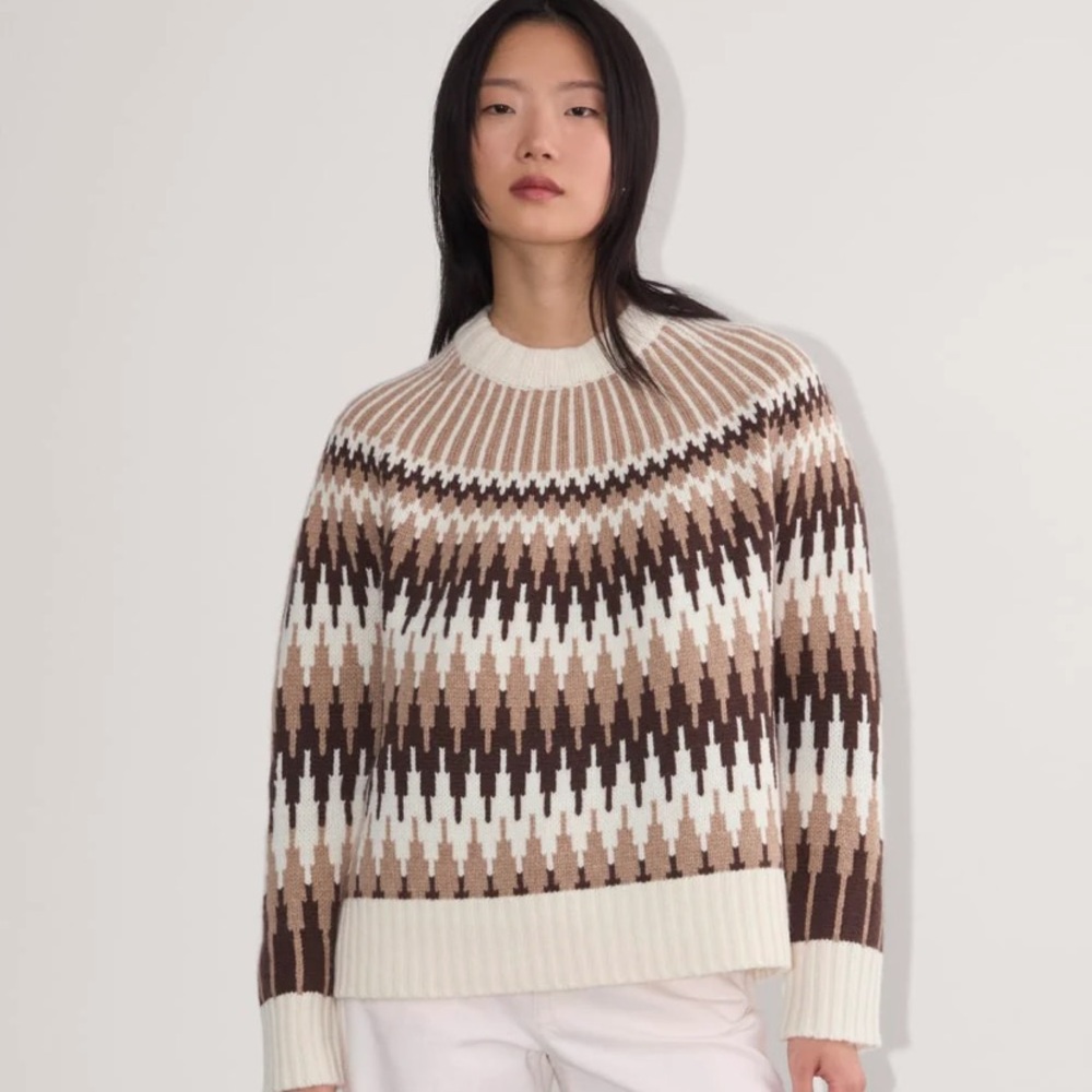 Everlane Women's Cream and Brown Geometric Sweater